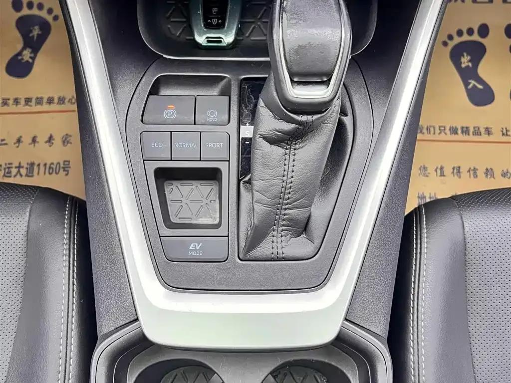 Highlander 2020 Hybrid 2.5L E-CVT 2WD Premium Edition — миниатюра 17