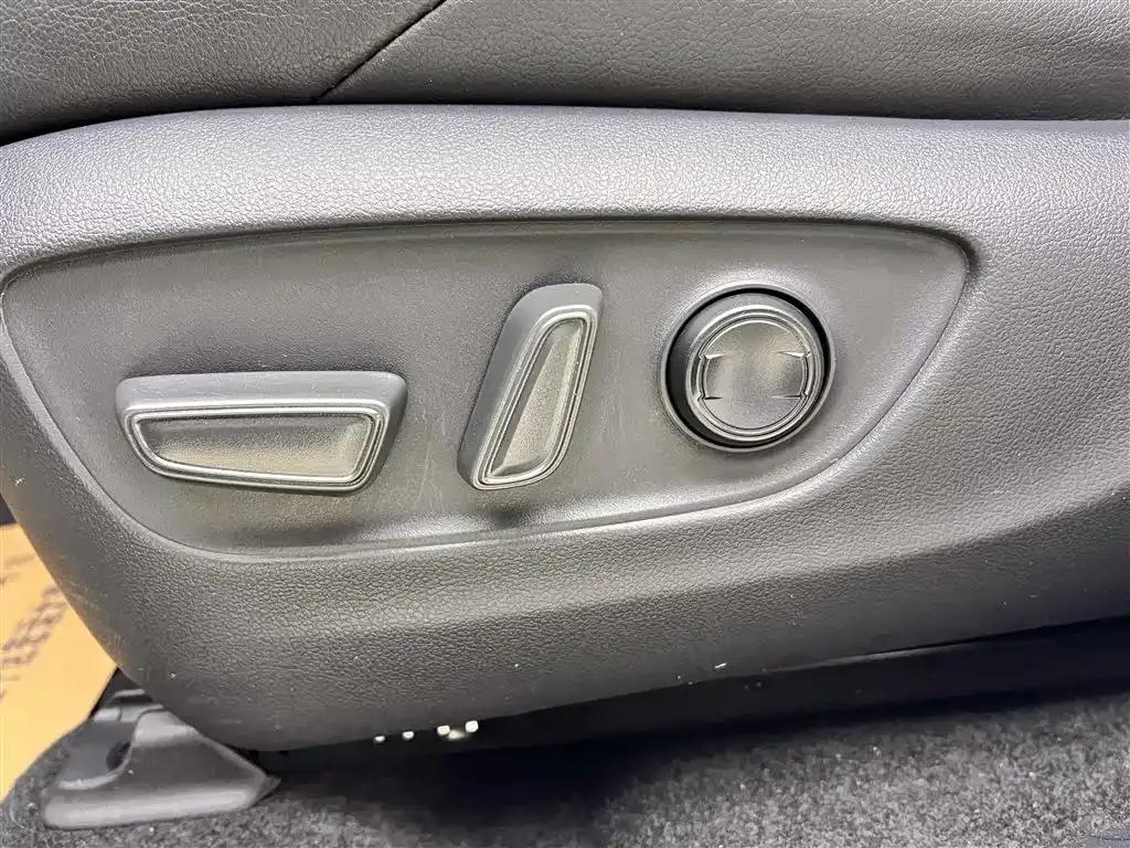 Highlander 2020 Hybrid 2.5L E-CVT 2WD Premium Edition — миниатюра 20