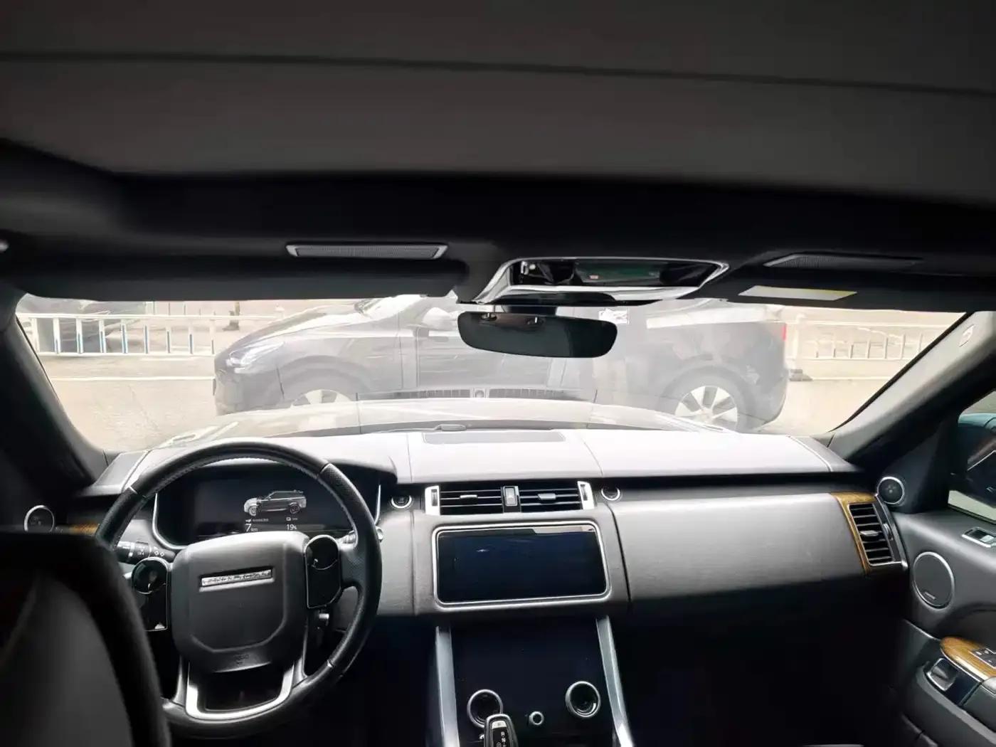 Range Rover Sport Hybrid 2018 P400e — миниатюра 4