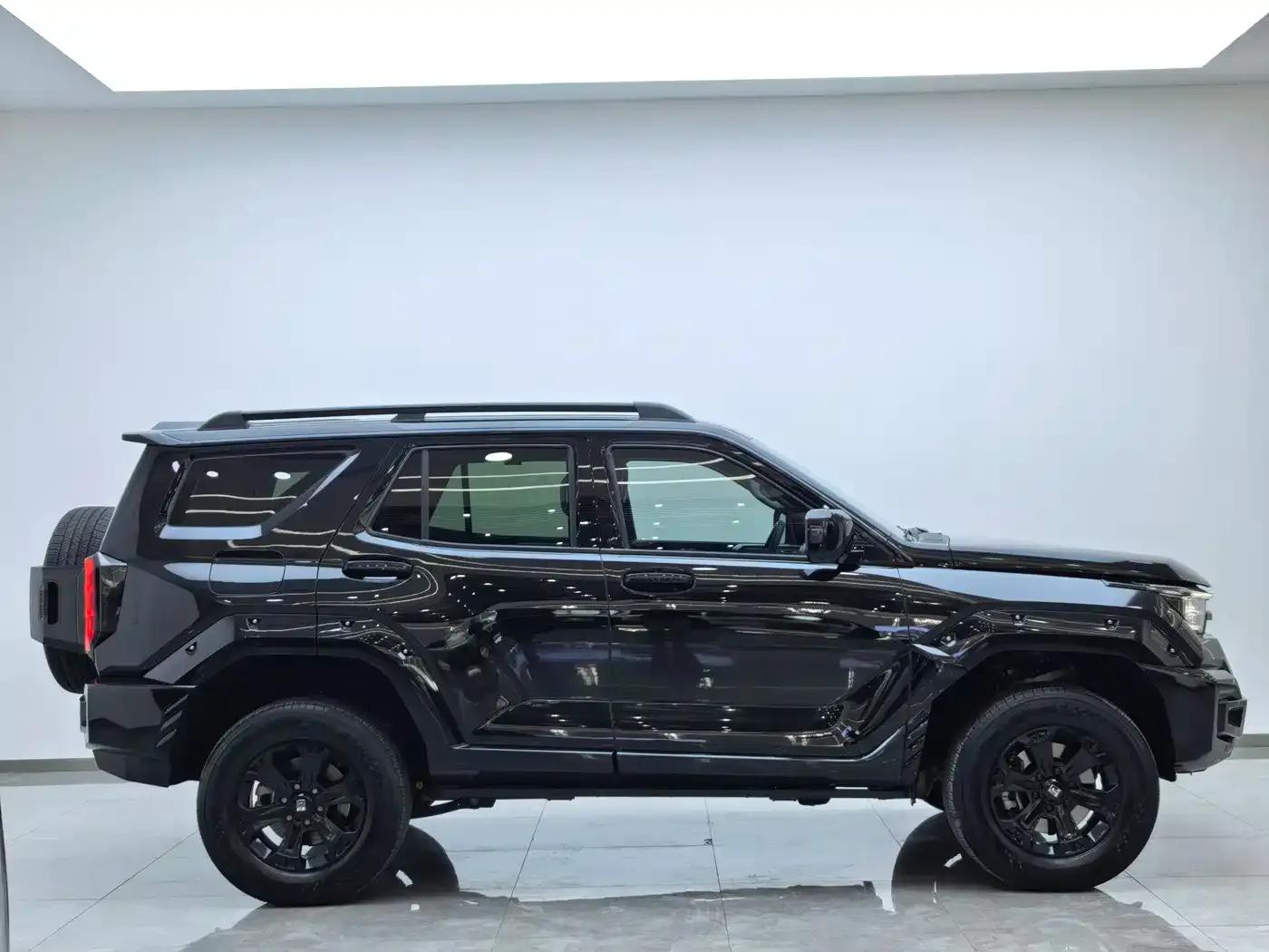 Tank 400 New Energy 2024 Hi4-T Off-Road Edition — миниатюра 5
