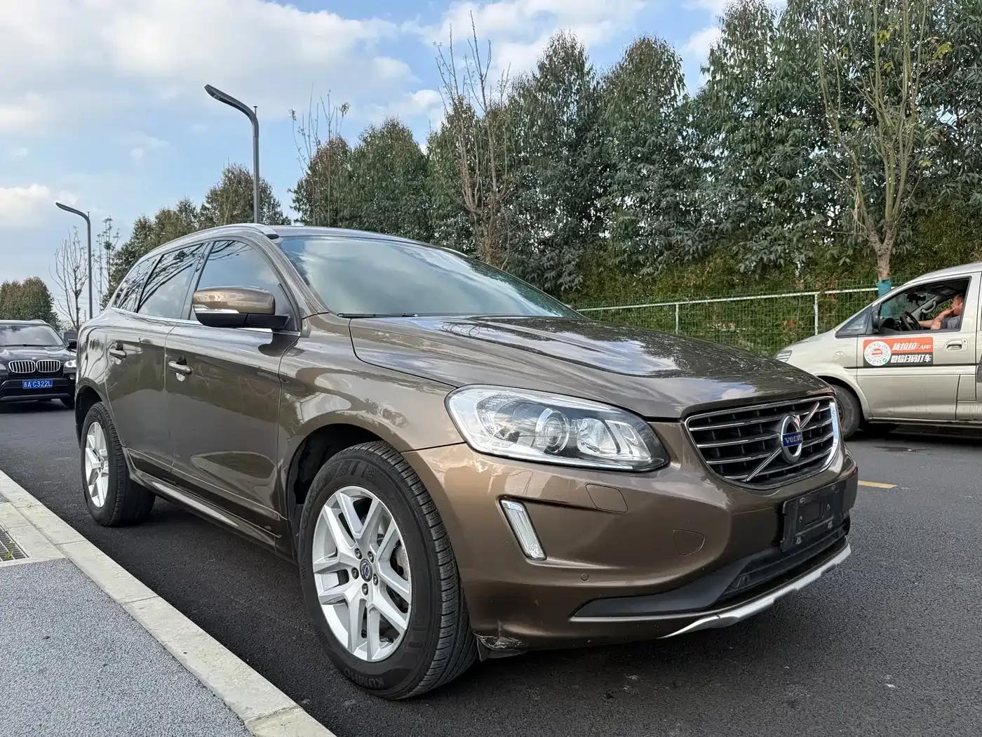 2017 Volvo XC60 T5 AWD Smart Edition — миниатюра 2