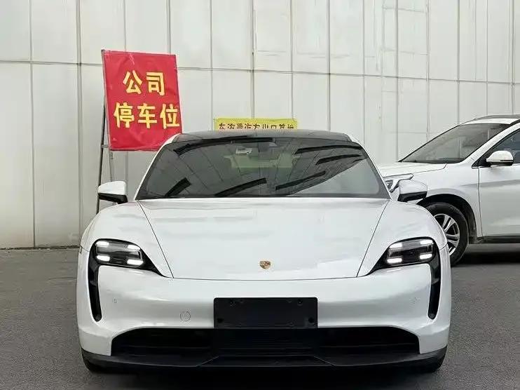 2019 Taycan 4S — миниатюра 6