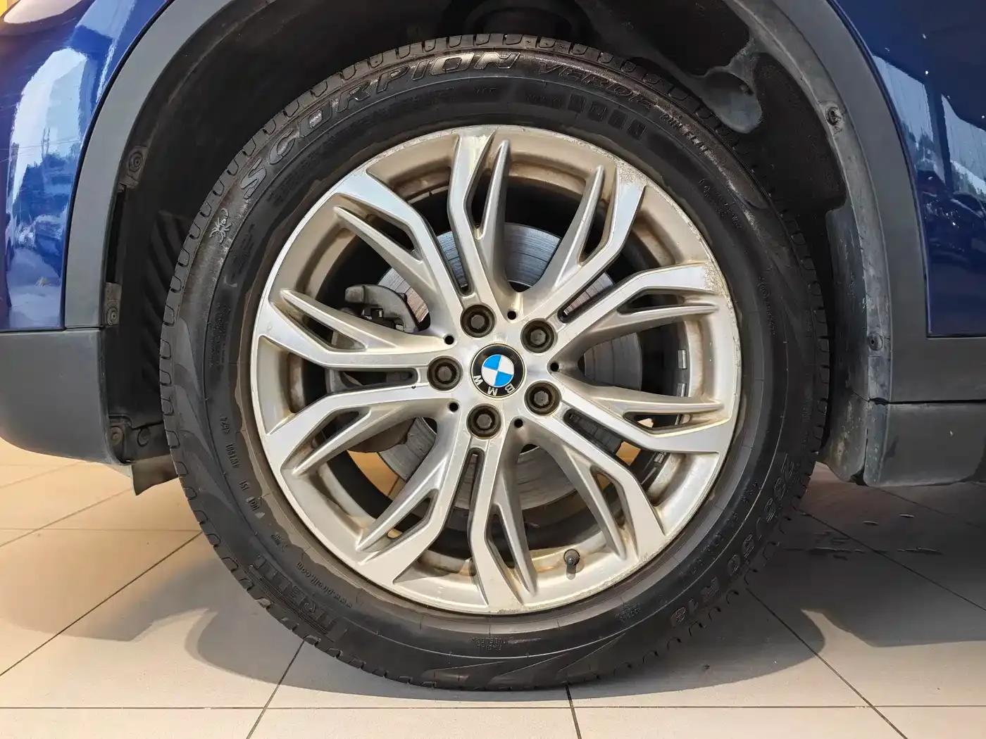 BMW X1 2019 sDrive20Li Leading Edition — миниатюра 5