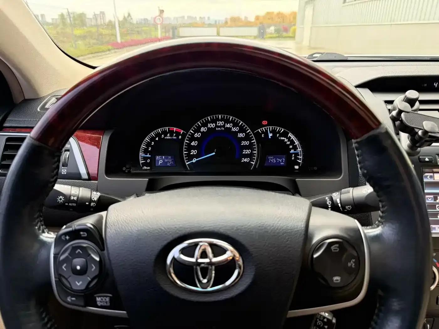 2013 Camry 2.0G Comfort Edition — миниатюра 9