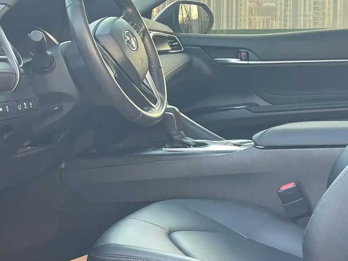2023 Camry 2.0G Luxury Edition — миниатюра 4