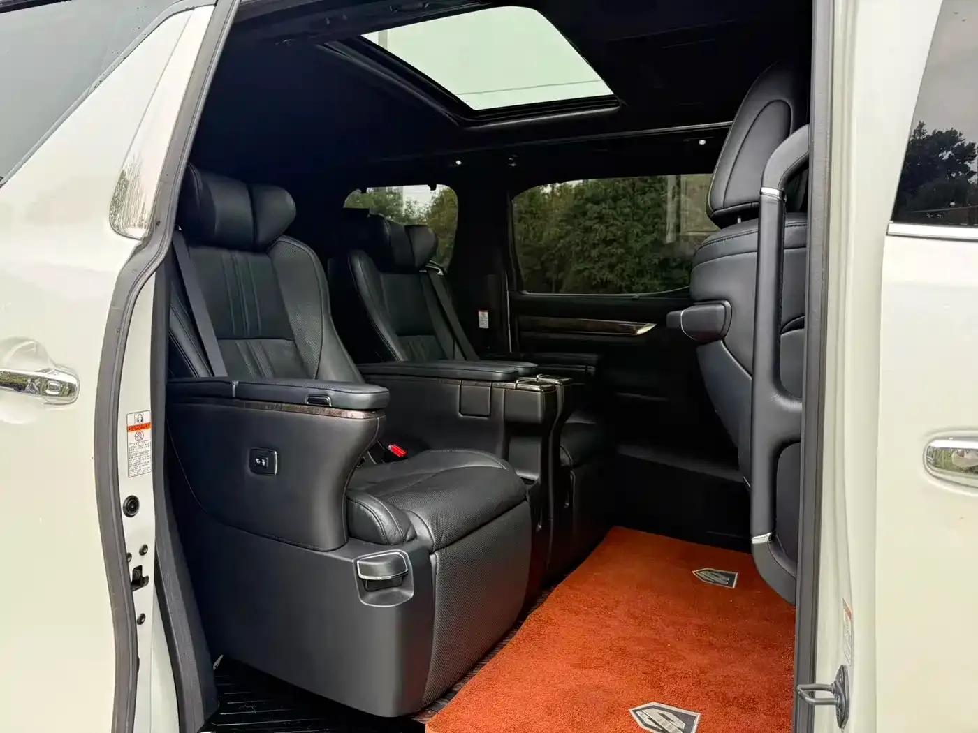 2018 Alphard Facelift 3.5L Premium Edition — миниатюра 12