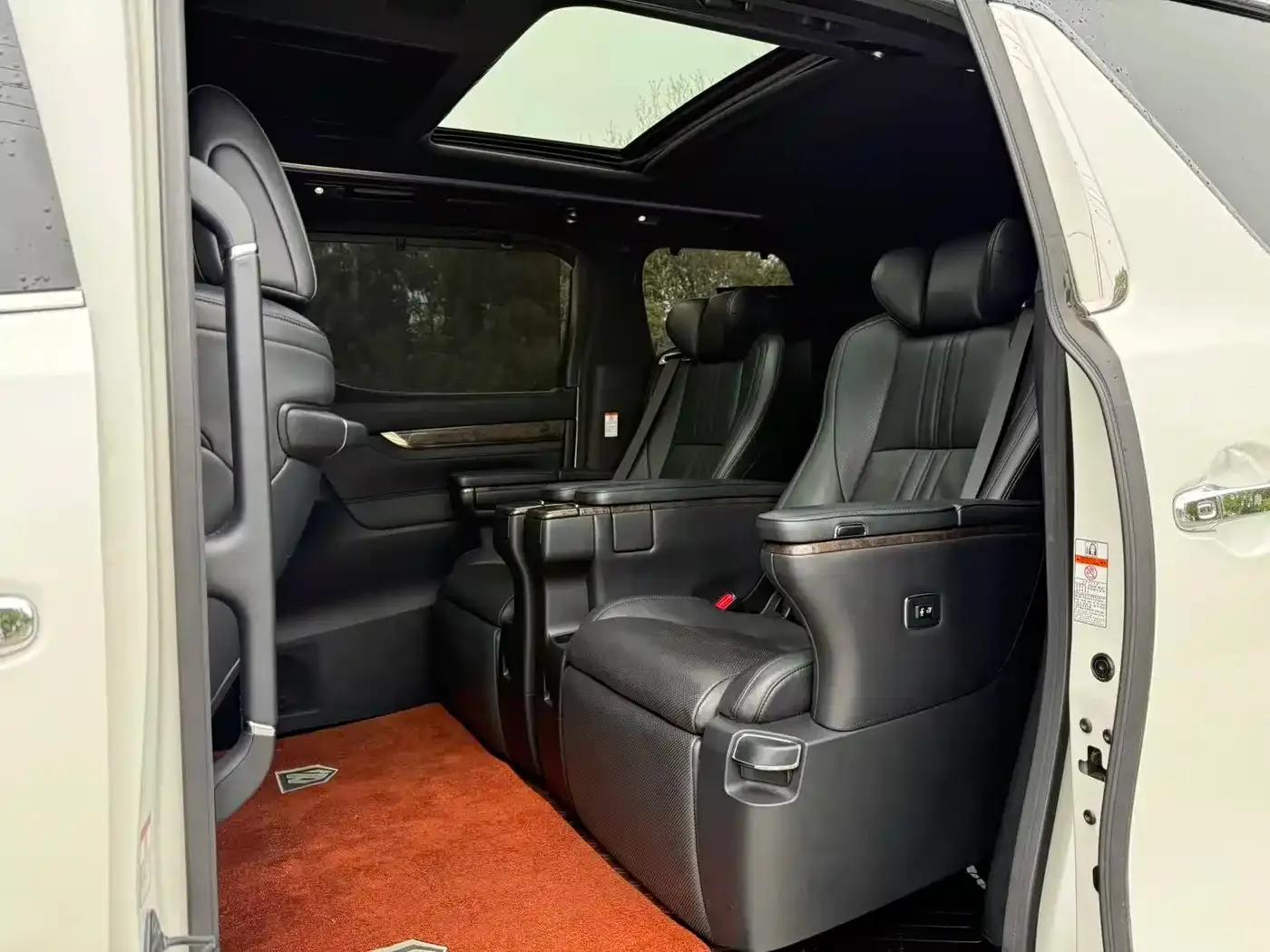 2018 Alphard Facelift 3.5L Premium Edition — миниатюра 8