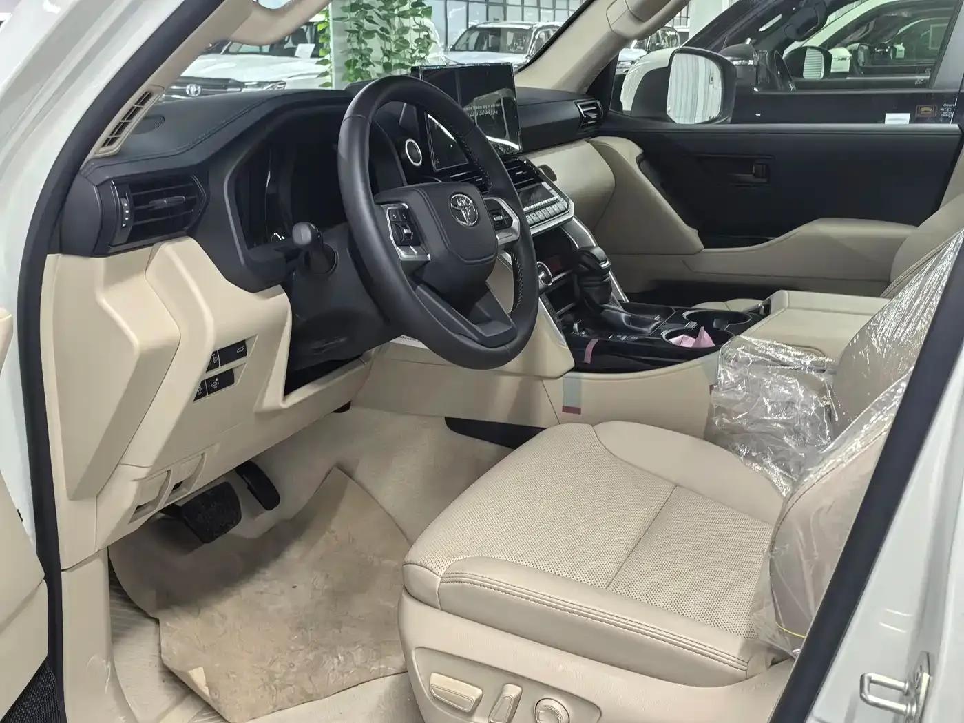2025 Land Cruiser (Imported) 4.0L Automatic — миниатюра 5
