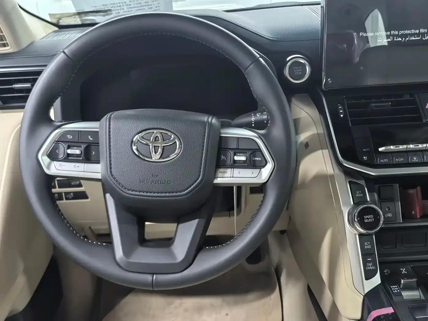 2025 Land Cruiser (Imported) 4.0L Automatic — миниатюра 7