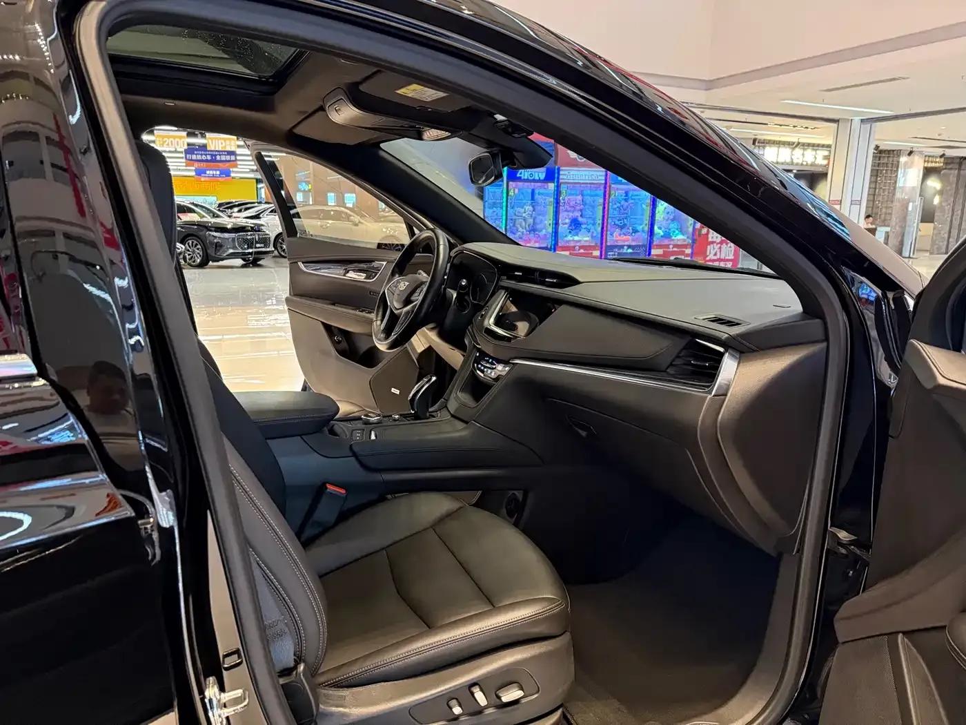 Cadillac XT5 2021 2.0T 2WD Luxury — миниатюра 12