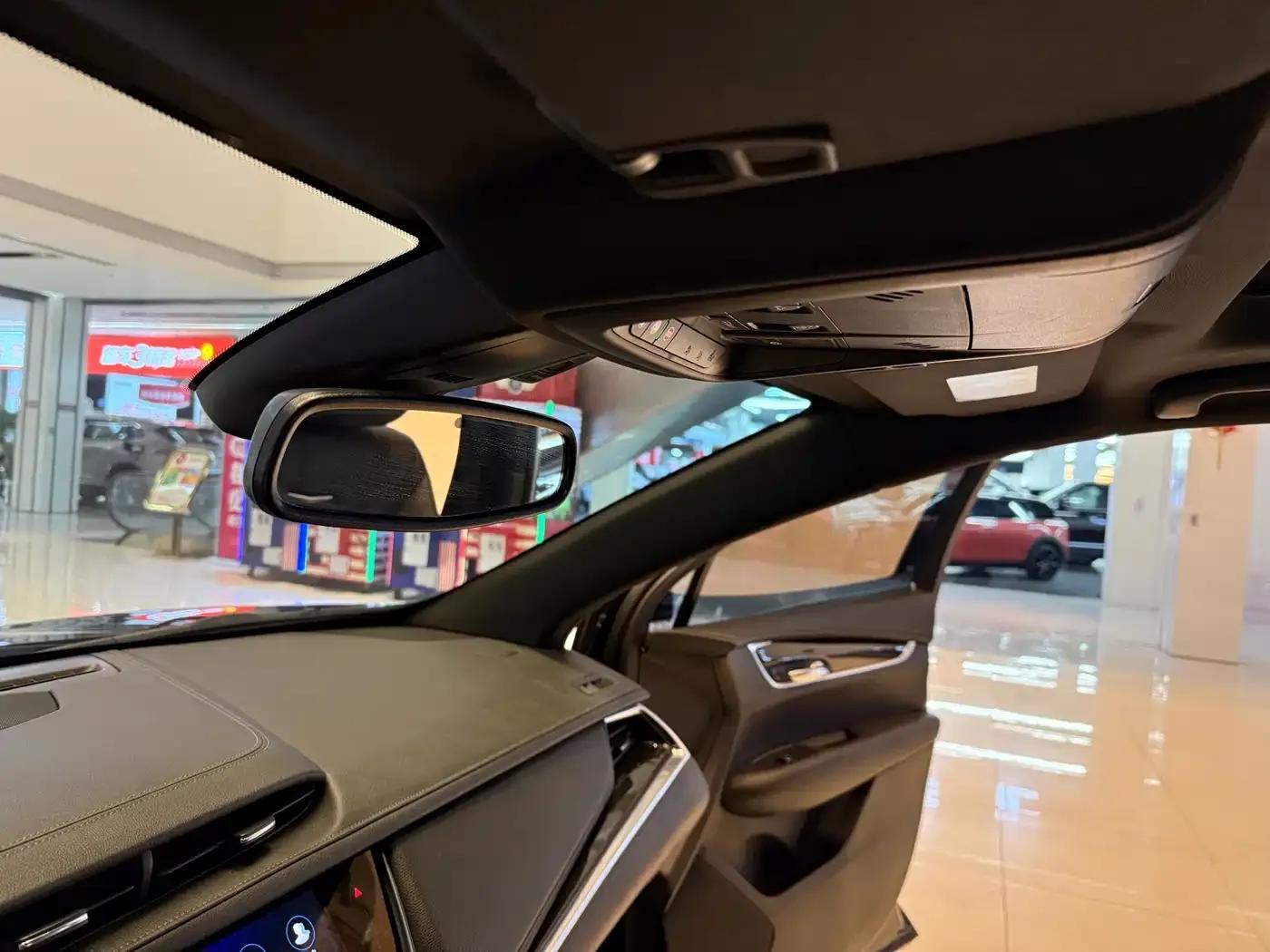 Cadillac XT5 2021 2.0T 2WD Luxury — миниатюра 21