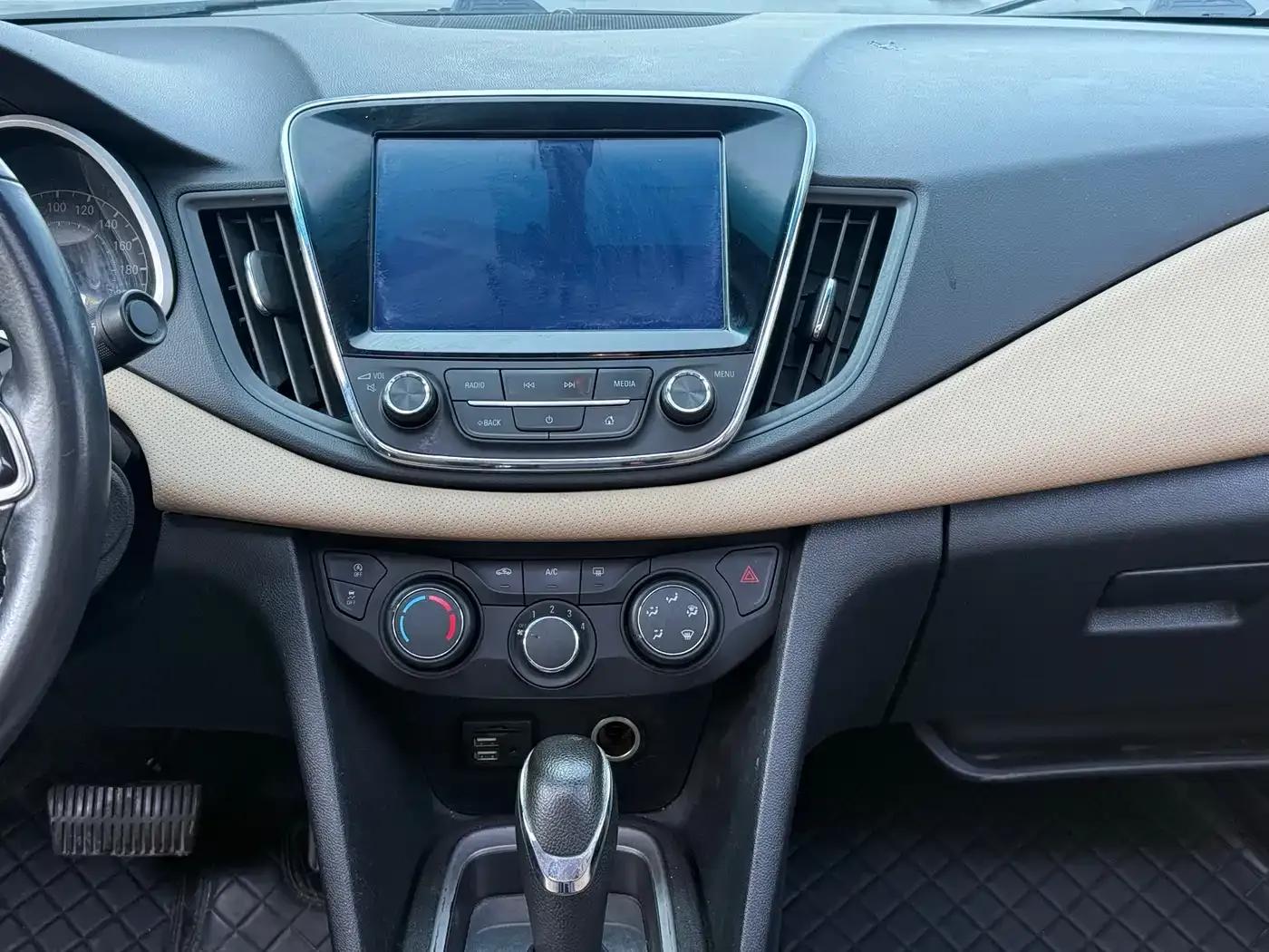Chevrolet Cruze 2020 320 Automatic Comfort Edition — миниатюра 12