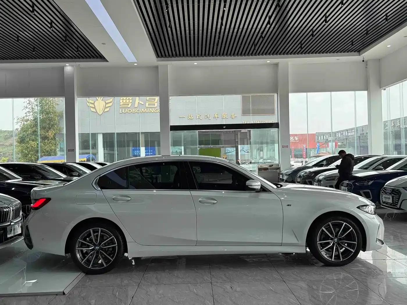 2024 BMW 3 Series 325Li M Sport Package — миниатюра 7