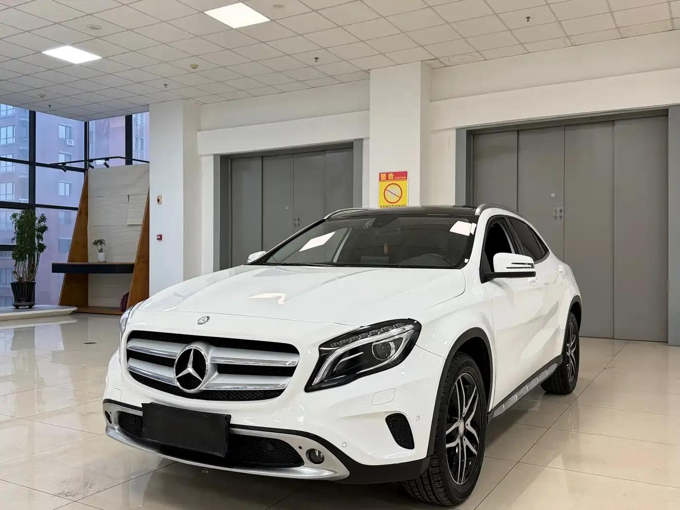 2016 Mercedes-Benz GLA 200 Fashion Edition — миниатюра 1