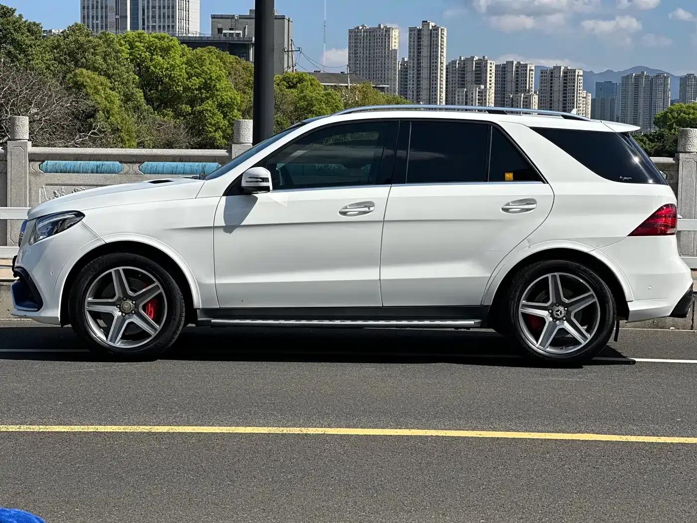 2015 Mercedes-Benz GLE AMG 63 S 4MATIC — миниатюра 22