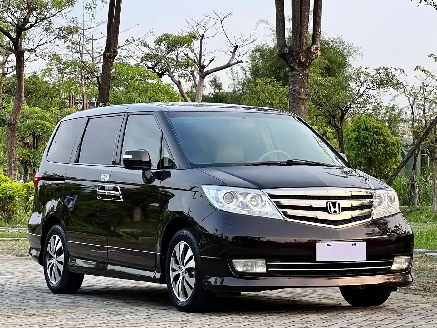 Elysion 2015 2.4L VTi-S Premium Edition — миниатюра 3