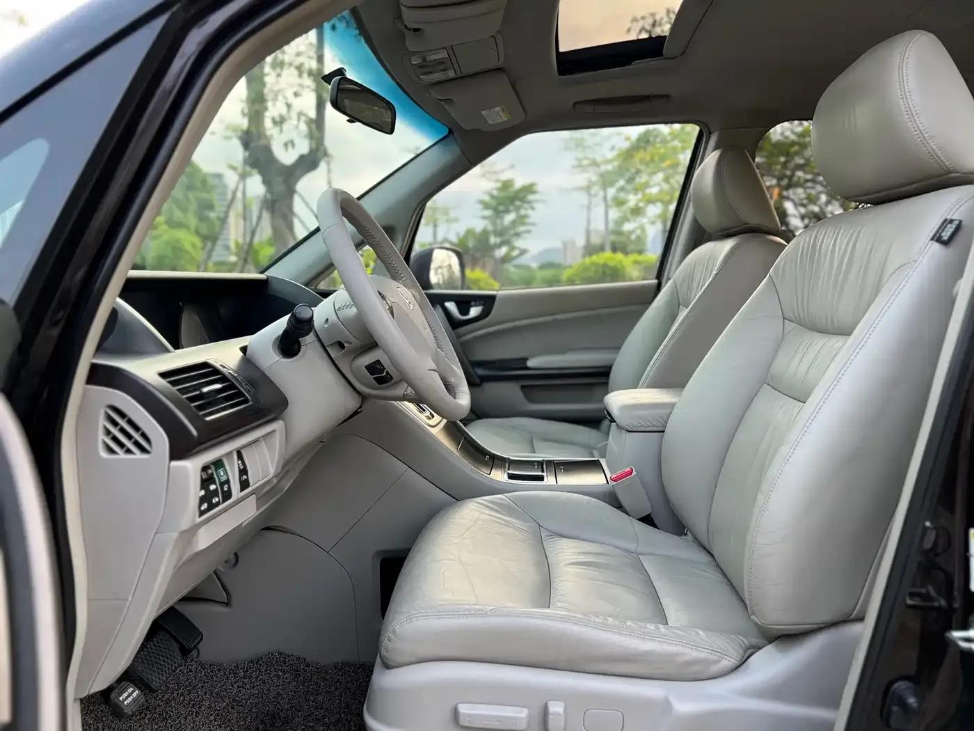 Elysion 2015 2.4L VTi-S Premium Edition — миниатюра 7