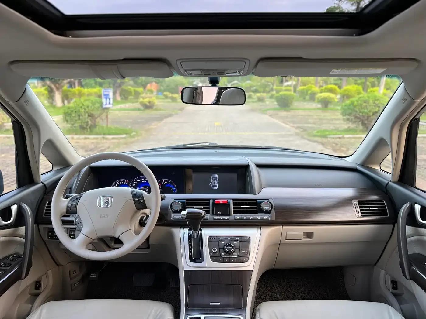 Elysion 2015 2.4L VTi-S Premium Edition — миниатюра 10
