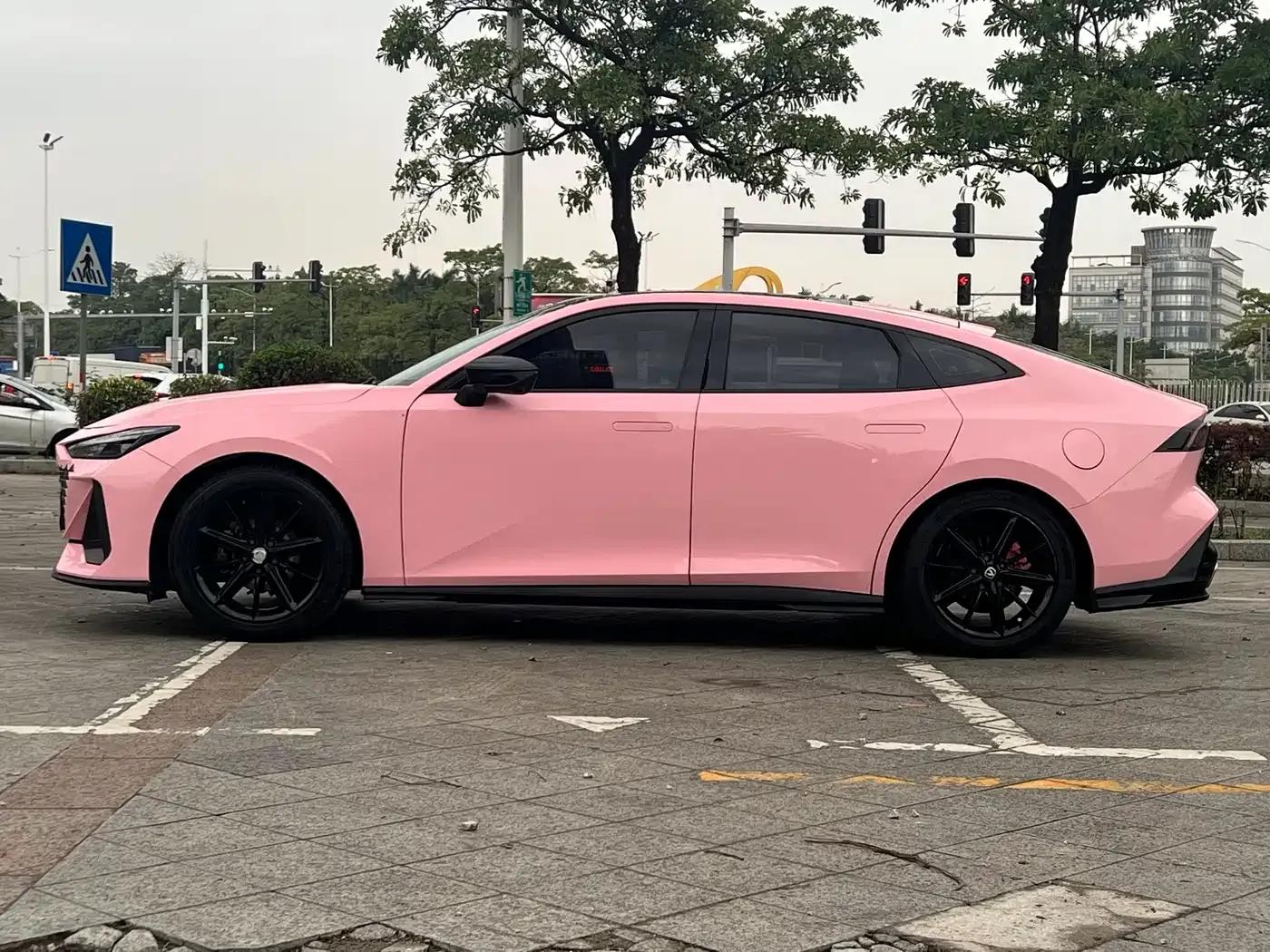 Changan UNI-V 2022 1.5T Premium Edition — миниатюра 4