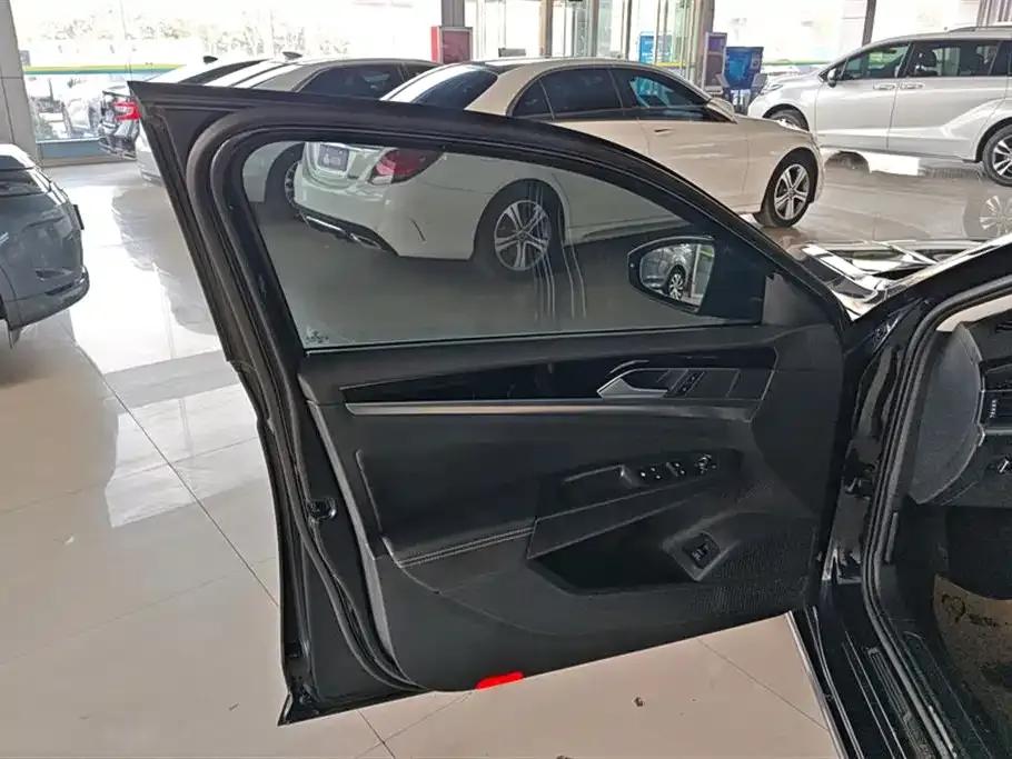 2024 Passat 330TSI Elite Edition — миниатюра 7