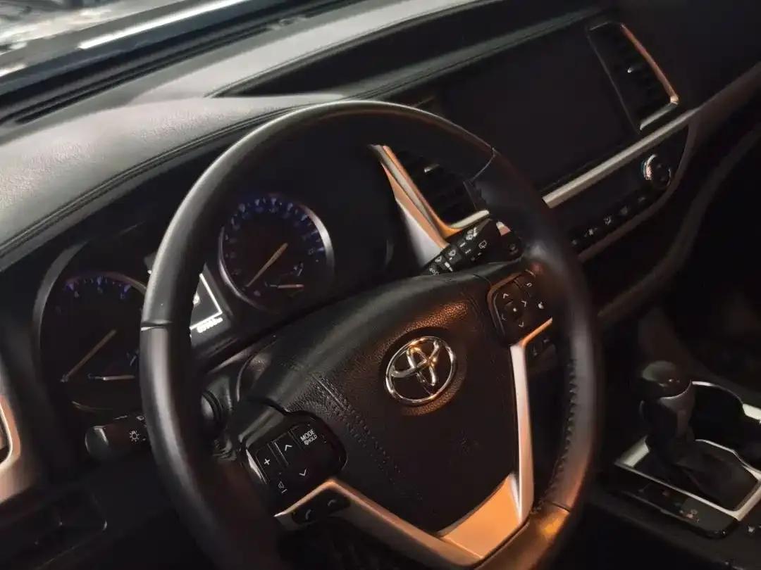 2018 Toyota Highlander 2.0T 4WD Premium Edition 7-seater (National V Emission Standard) — миниатюра 12