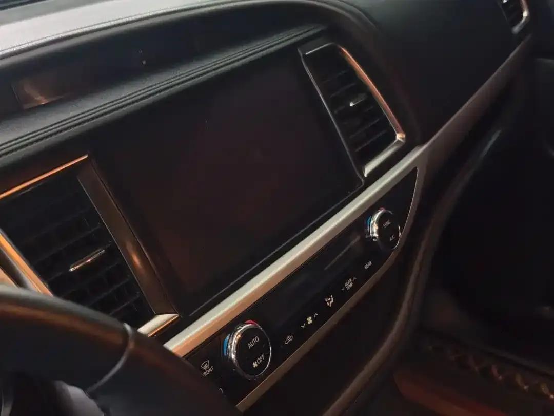 2018 Toyota Highlander 2.0T 4WD Premium Edition 7-seater (National V Emission Standard) — миниатюра 14