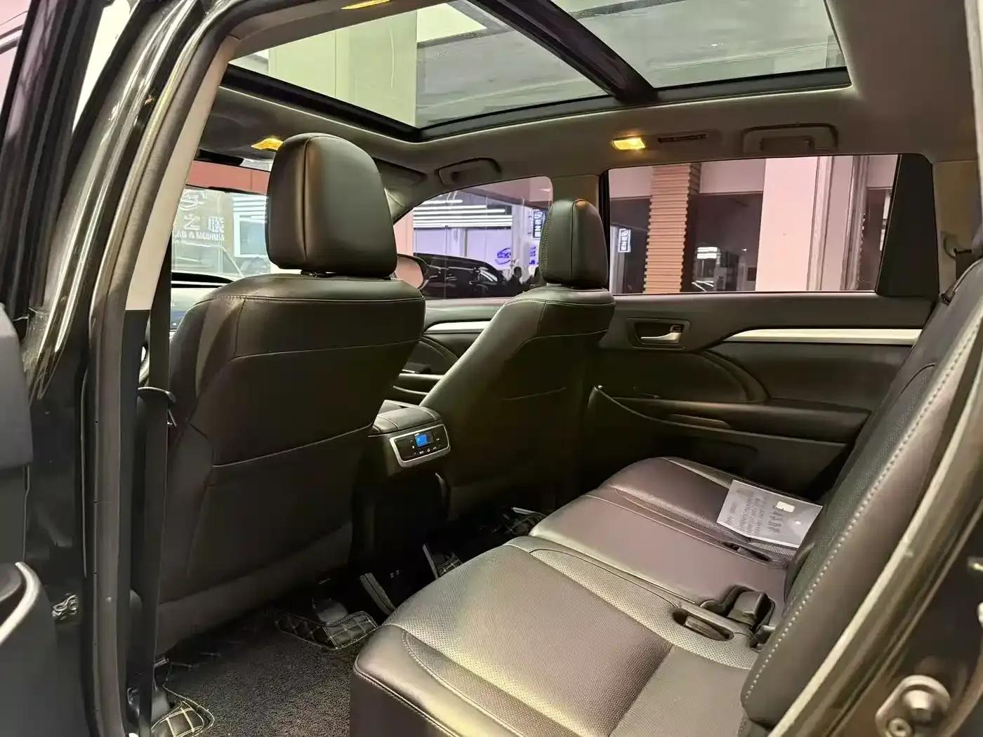 2018 Toyota Highlander 2.0T 4WD Premium Edition 7-seater (National V Emission Standard) — миниатюра 6