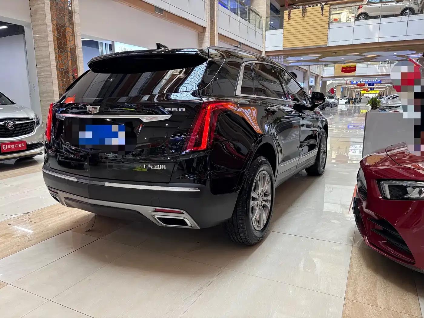 Cadillac XT5 2022 2.0T 2WD Luxury — миниатюра 9