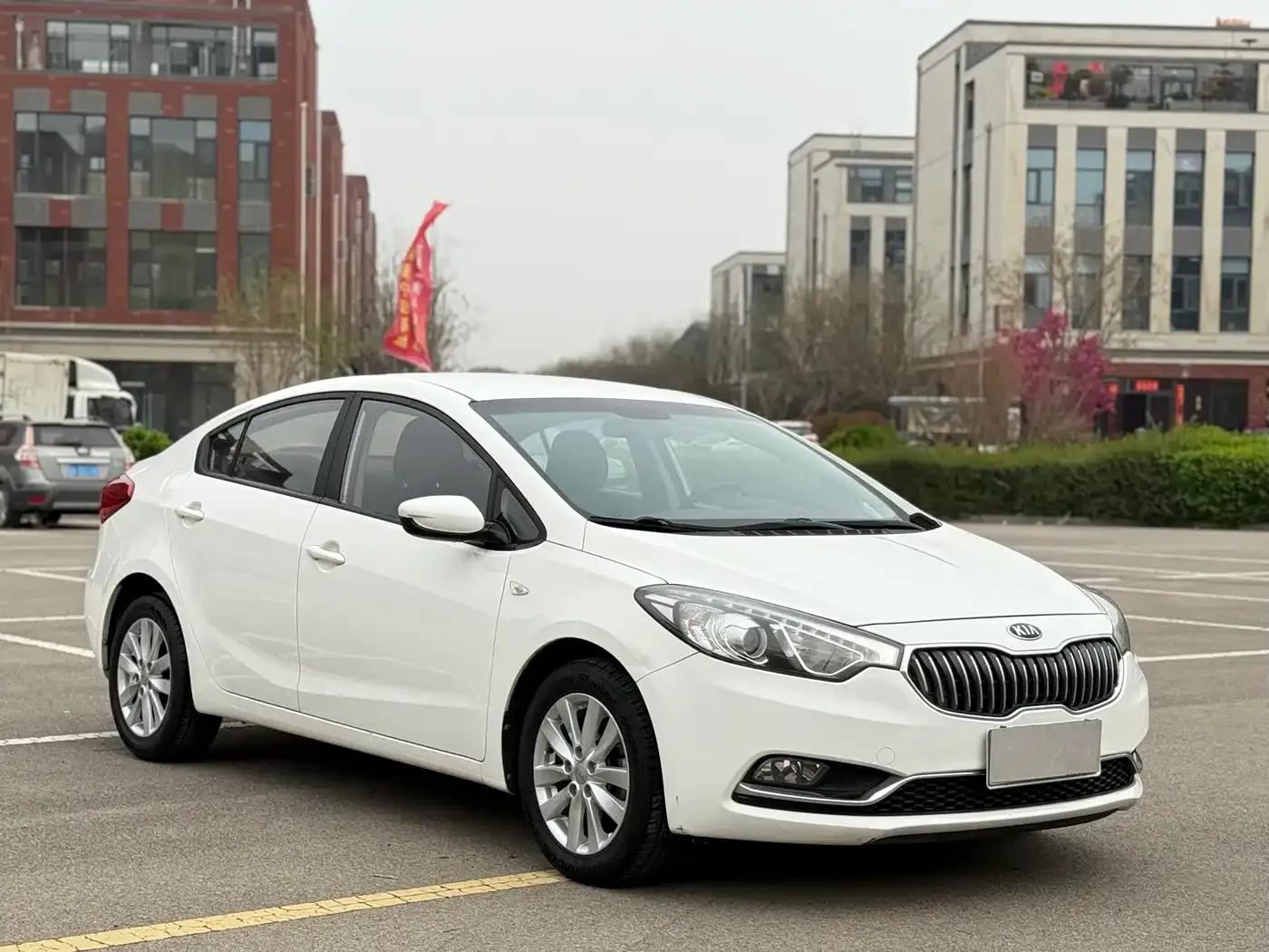 Kia K3 2015 1.6L Automatic GL — миниатюра 3