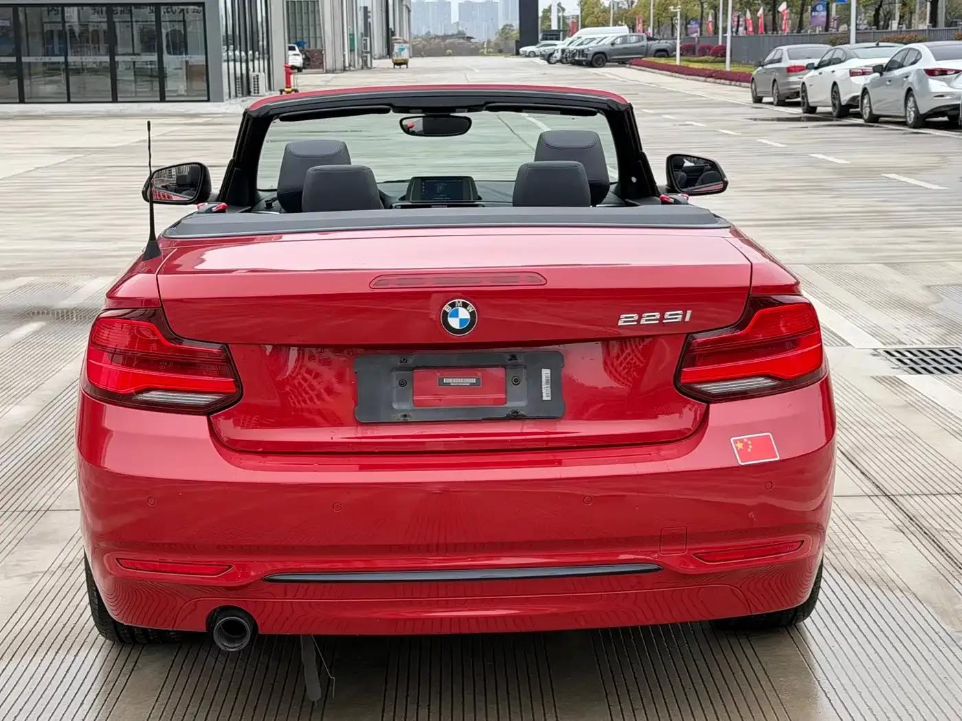 2018 BMW 2 Series Imported 220i Convertible Coupe with Sport Design Package — миниатюра 5