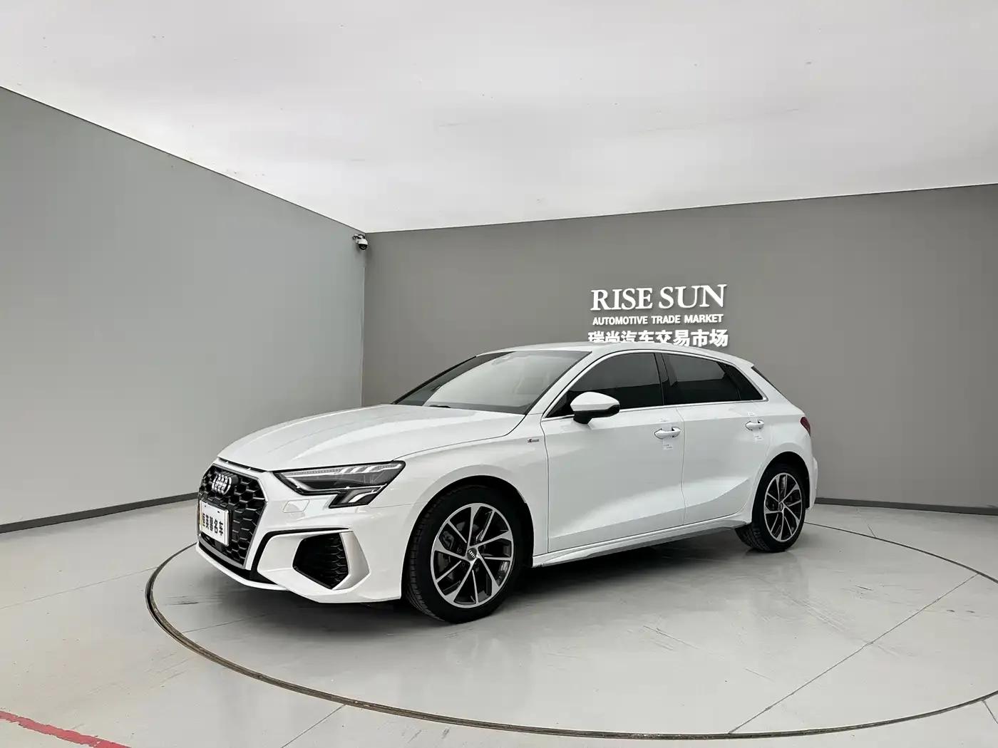 Audi A3 2021 Sportback 35 TFSI Progressive Sport — миниатюра 1