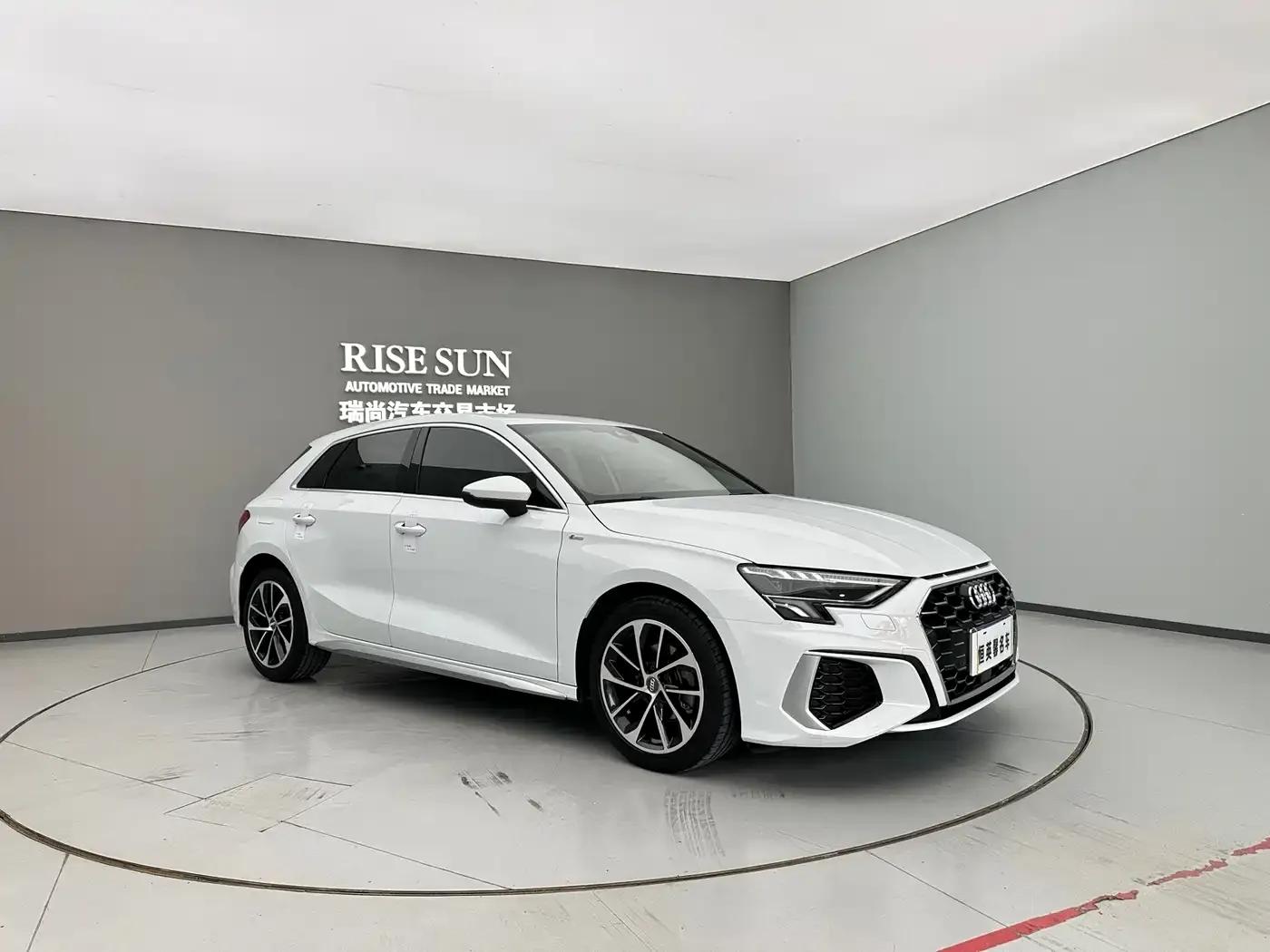 Audi A3 2021 Sportback 35 TFSI Progressive Sport — миниатюра 3