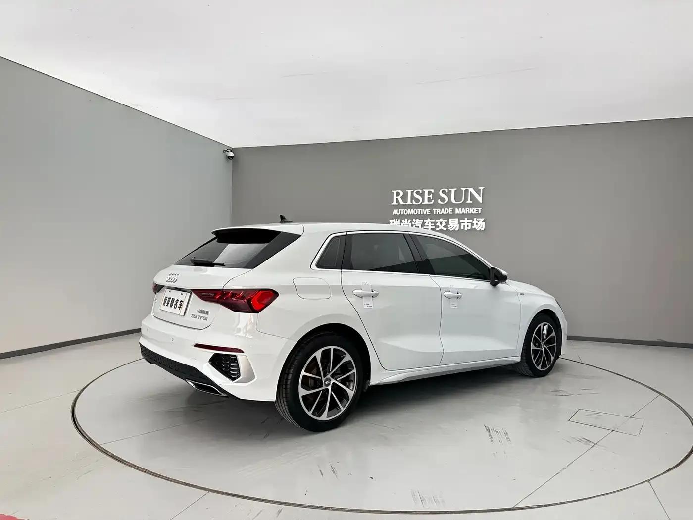 Audi A3 2021 Sportback 35 TFSI Progressive Sport — миниатюра 9