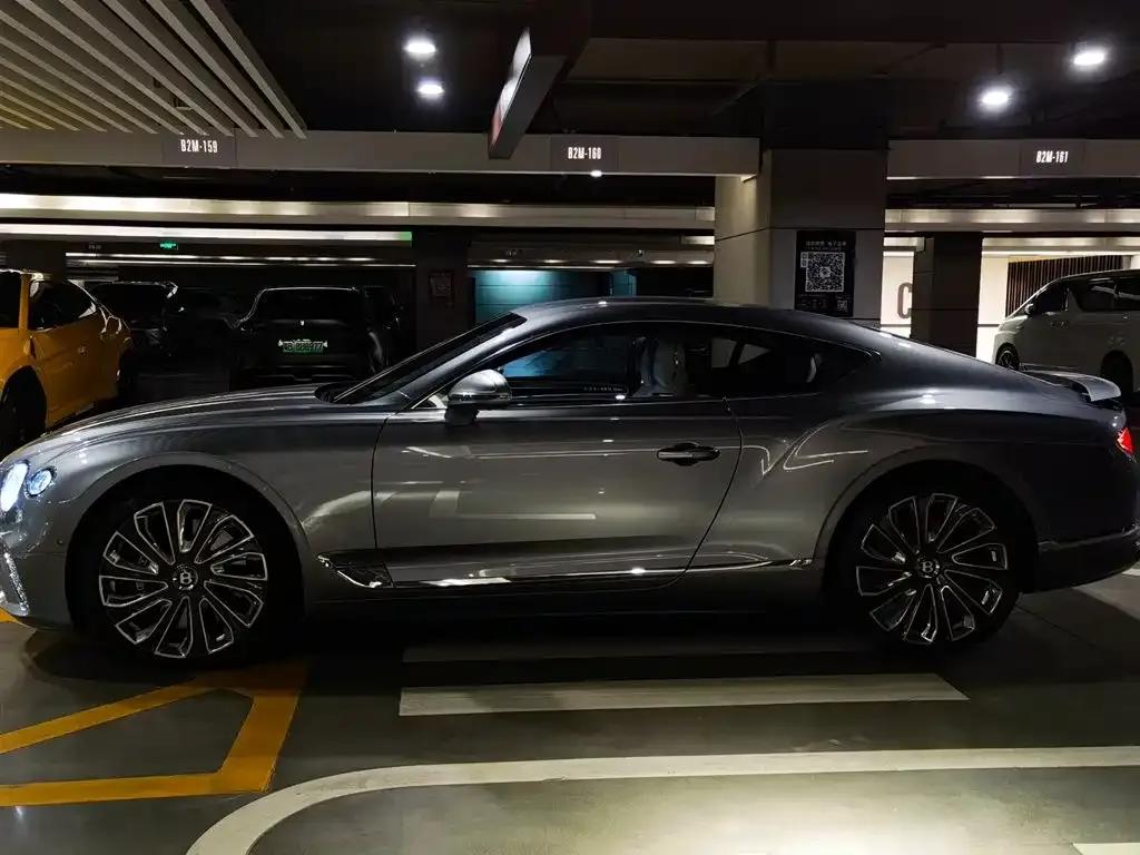 2022 Continental 4.0T GT V8 Mulliner — миниатюра 3
