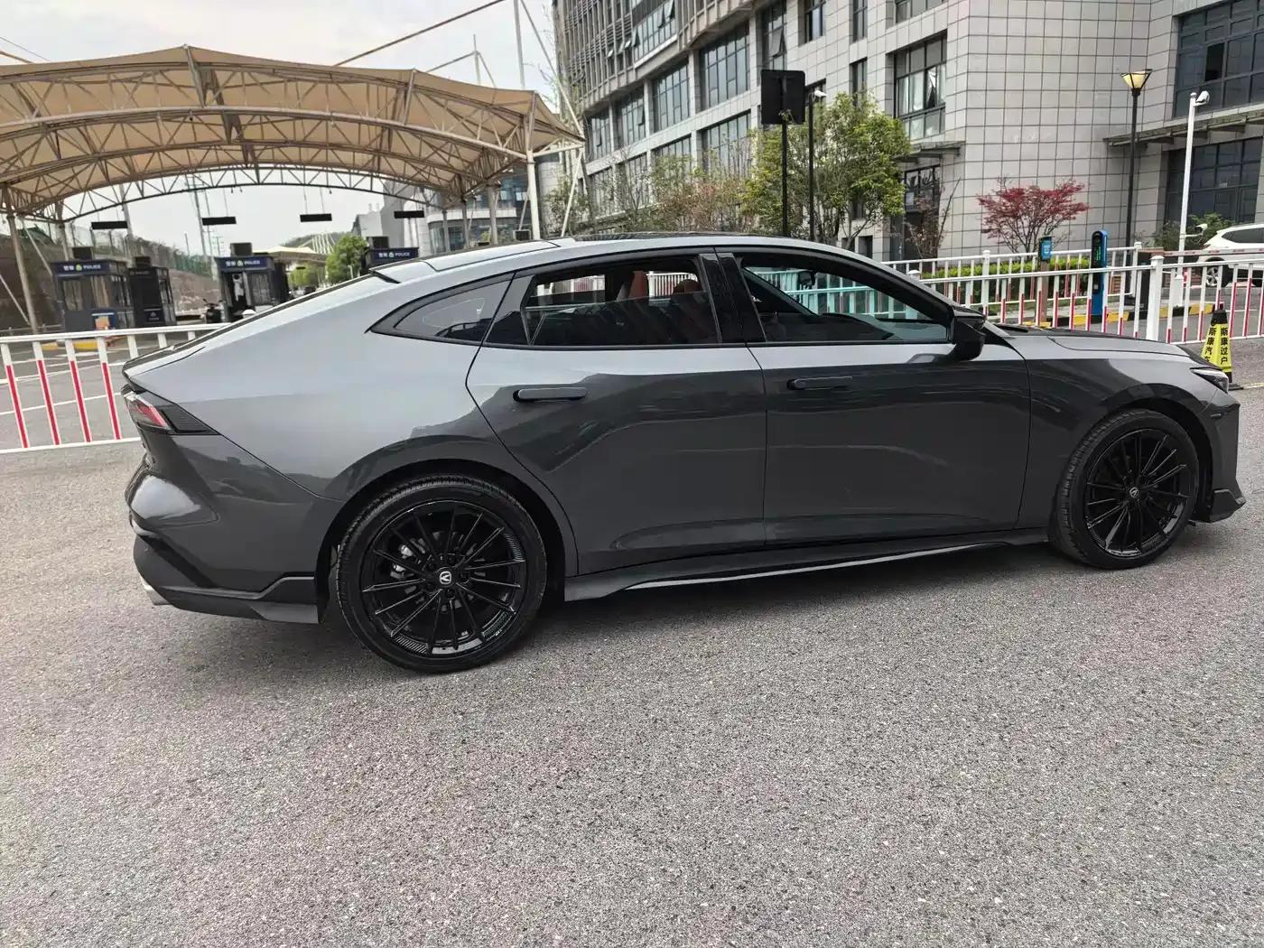 Changan UNI-V 2024 1.5T Premium Sport — миниатюра 12