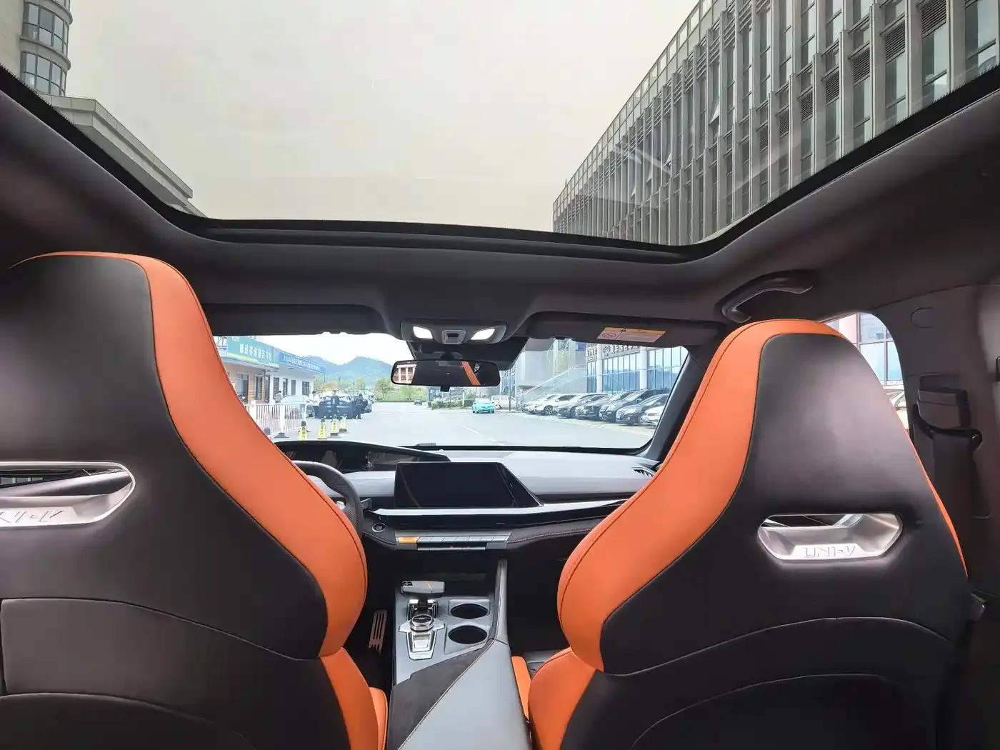 Changan UNI-V 2024 1.5T Premium Sport — миниатюра 5