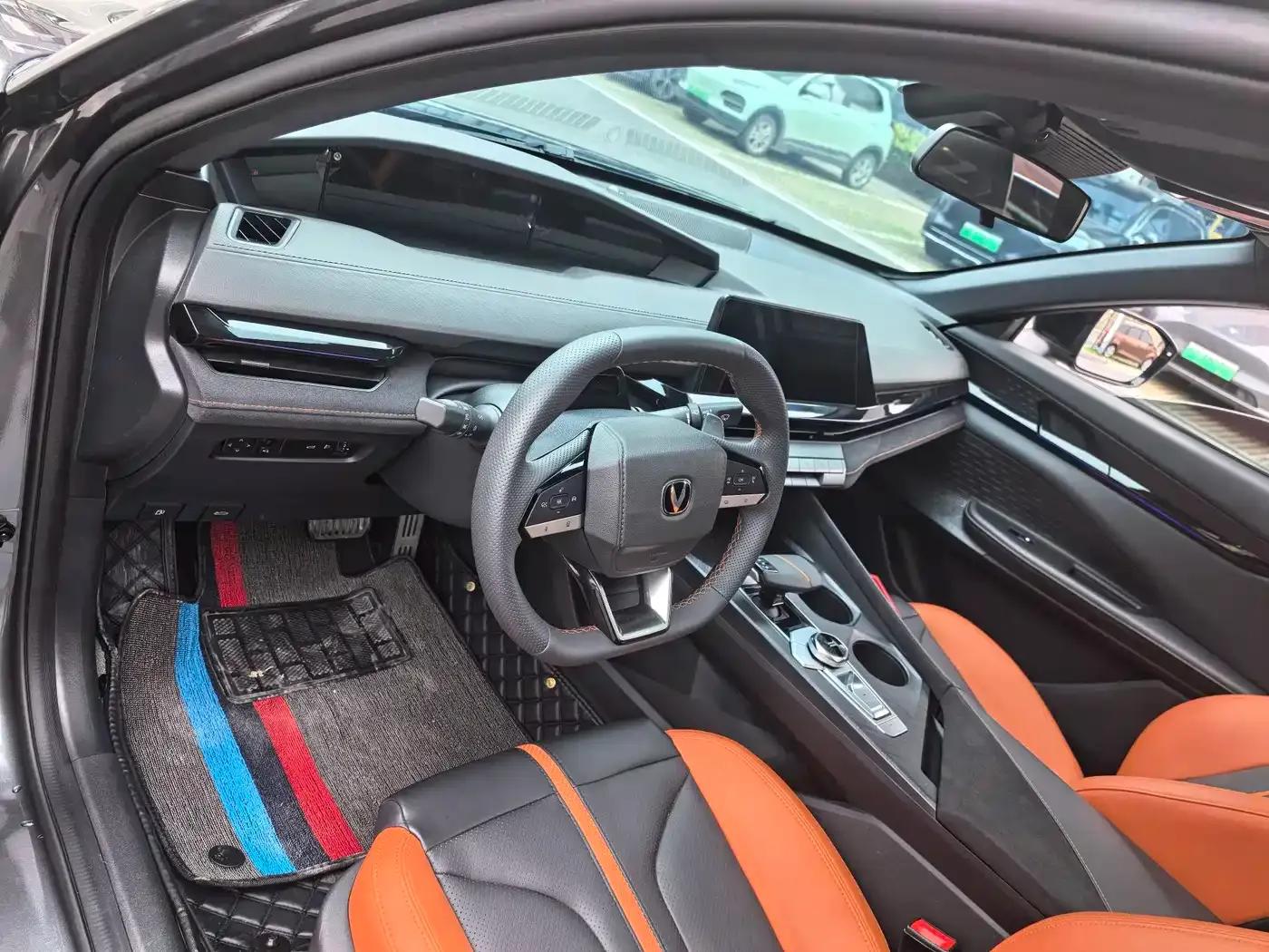 Changan UNI-V 2024 1.5T Premium Sport — миниатюра 6