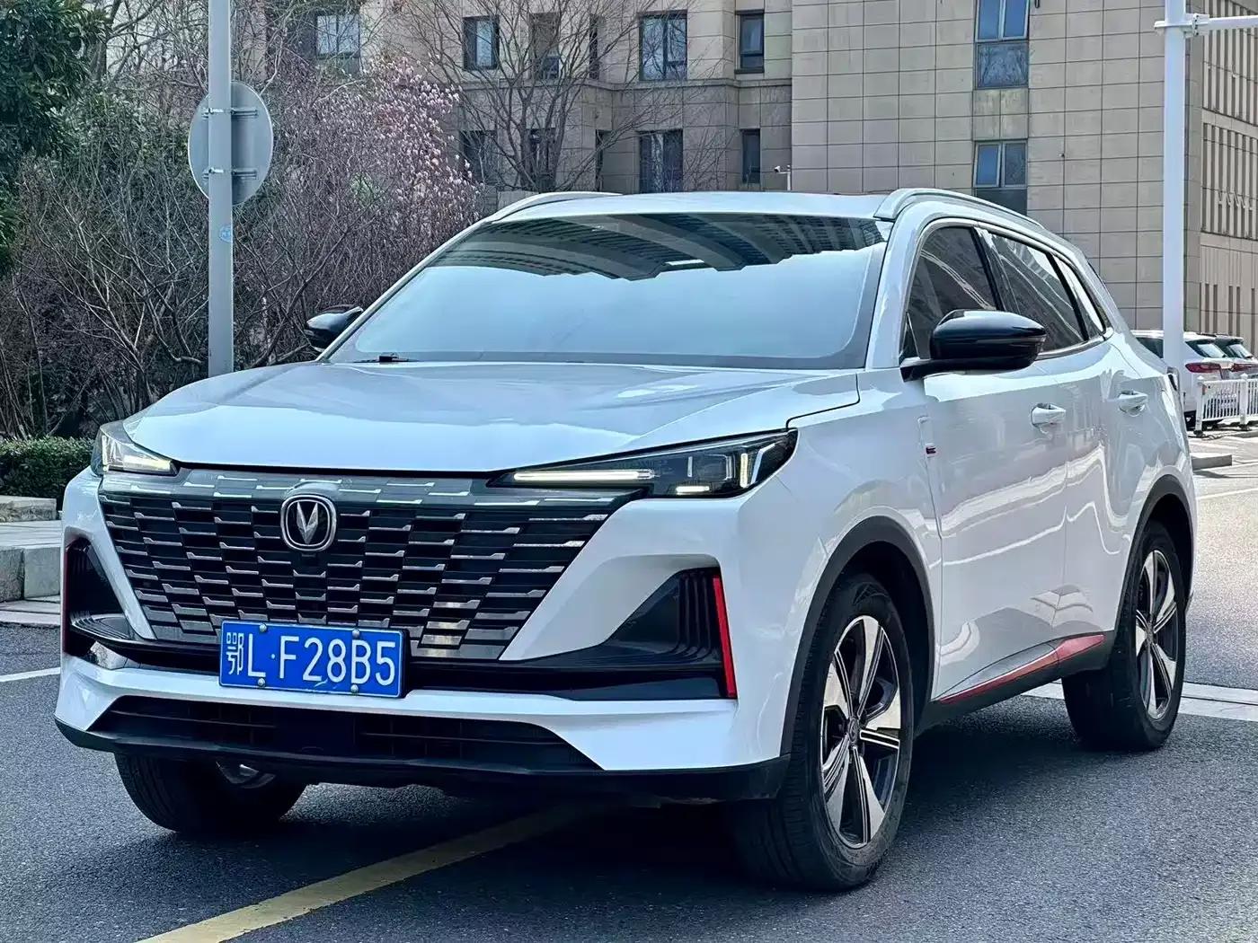 Changan CS55PLUS 2022 Second Generation 1.5T DCT Luxury Edition — миниатюра 1