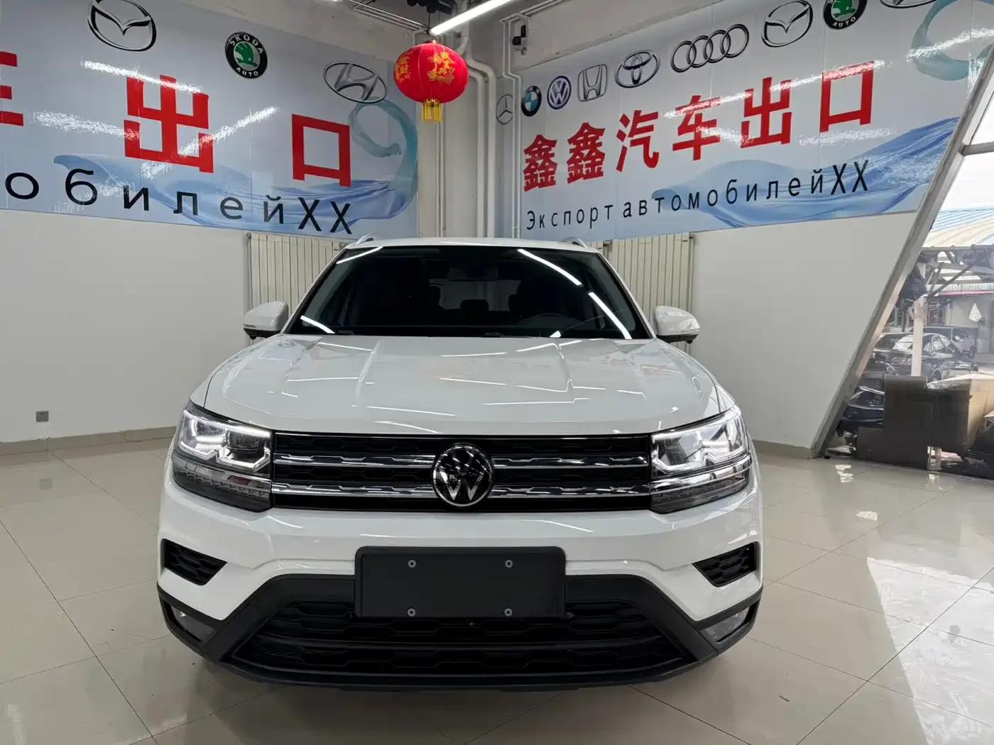 Tharu 2022 280TSI 2WD Luxury Edition — миниатюра 2