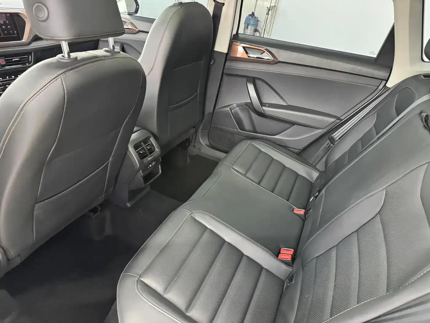 Tharu 2022 280TSI 2WD Luxury Edition — миниатюра 10