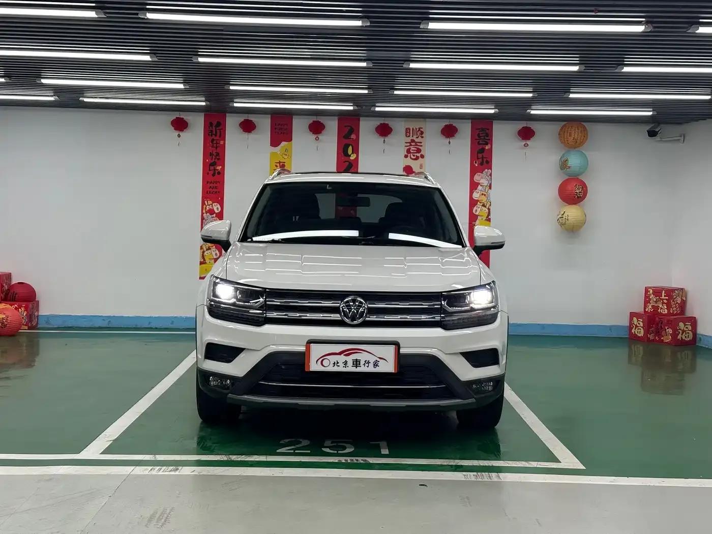 Tharu 2019 330TSI 4WD Luxury Edition (China VI Emission Standard) — миниатюра 2
