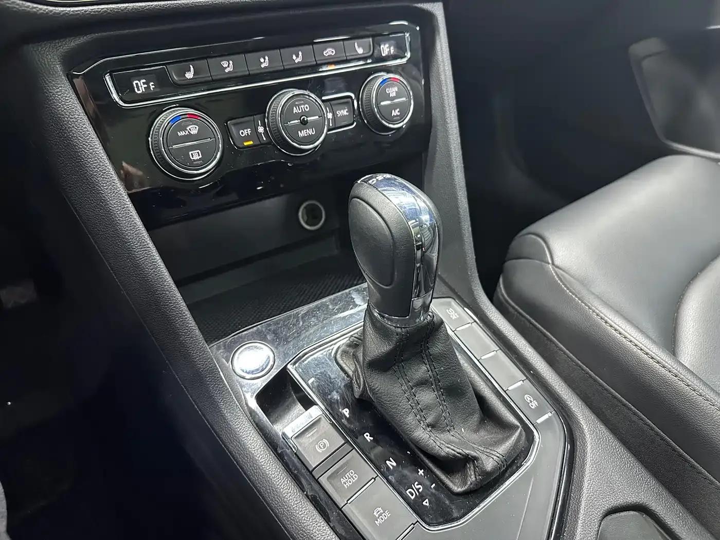Tharu 2019 330TSI 4WD Luxury Edition (China VI Emission Standard) — миниатюра 18