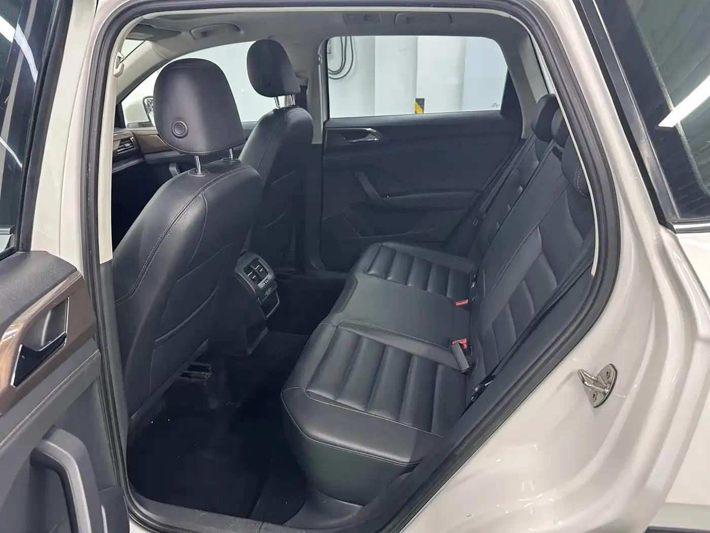 Tharu 2019 330TSI 4WD Luxury Edition (China VI Emission Standard) — миниатюра 9