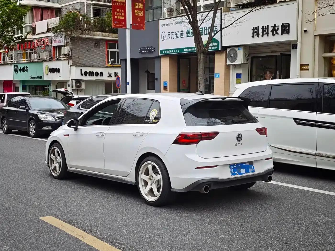 2023 Golf GTI 380TSI DSG GTI — миниатюра 4