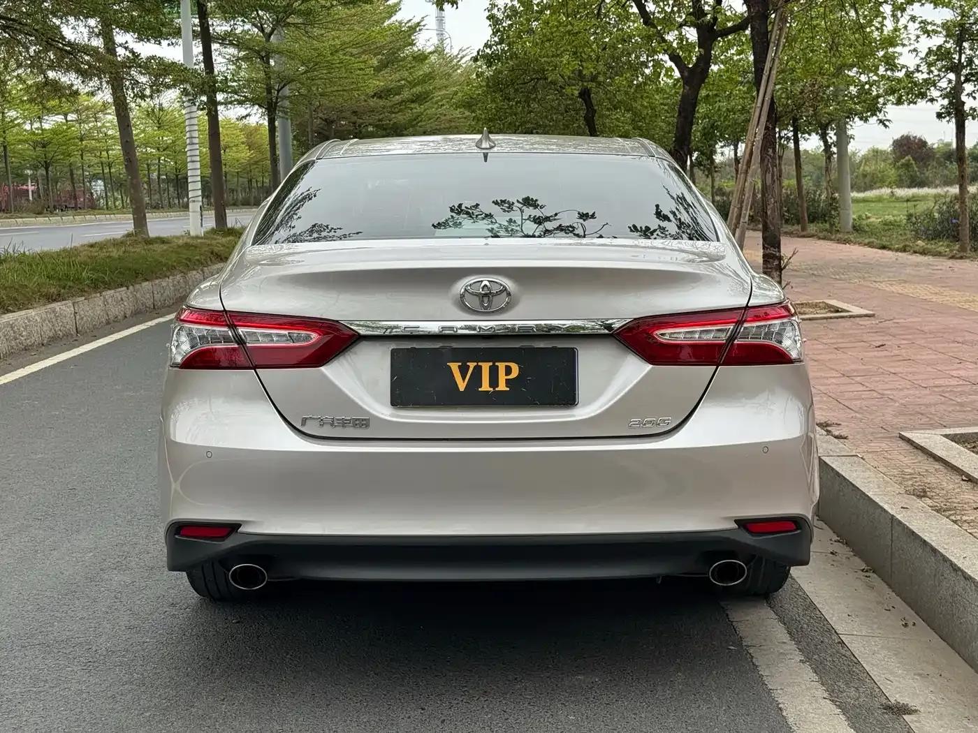 2021 Camry 2.0G Luxury Edition — миниатюра 3