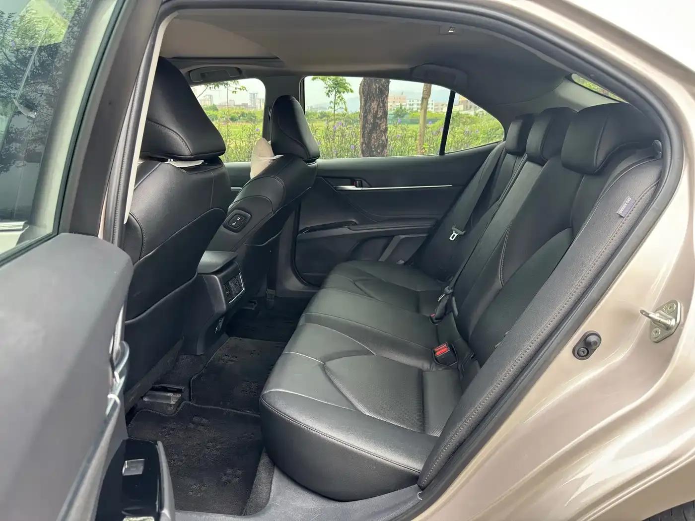 2021 Camry 2.0G Luxury Edition — миниатюра 6