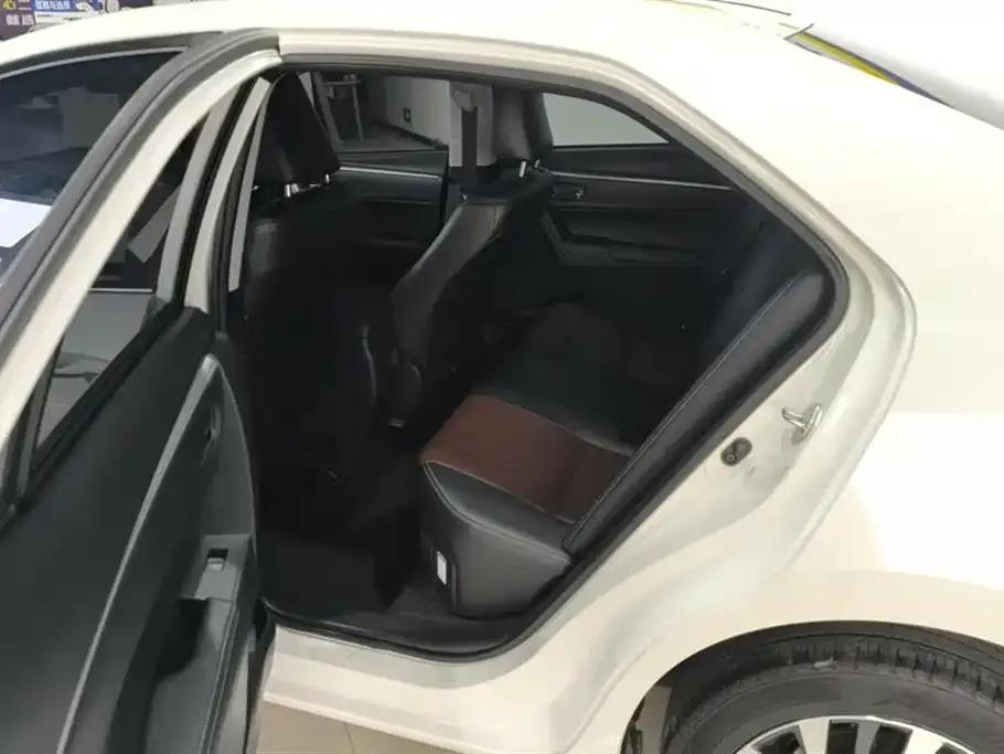 2018 Toyota Corolla Hybrid 1.8L E-CVT Smart Edition — миниатюра 10