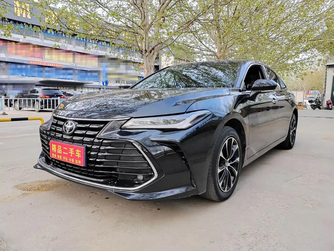 2023 Toyota Avalon 2.0L Luxury Edition — миниатюра 1