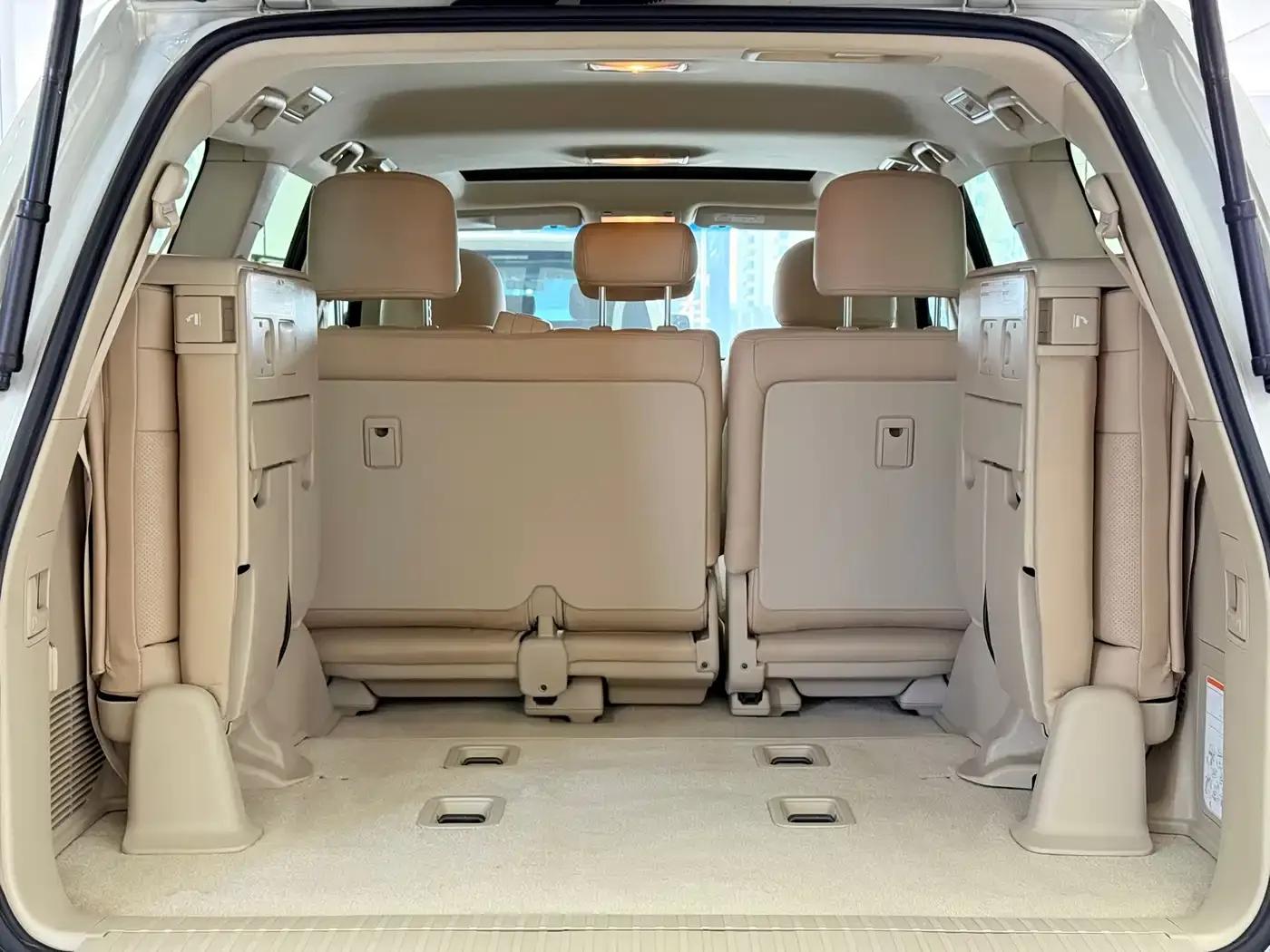 2020 Land Cruiser (Imported) 4.0L Automatic — миниатюра 15