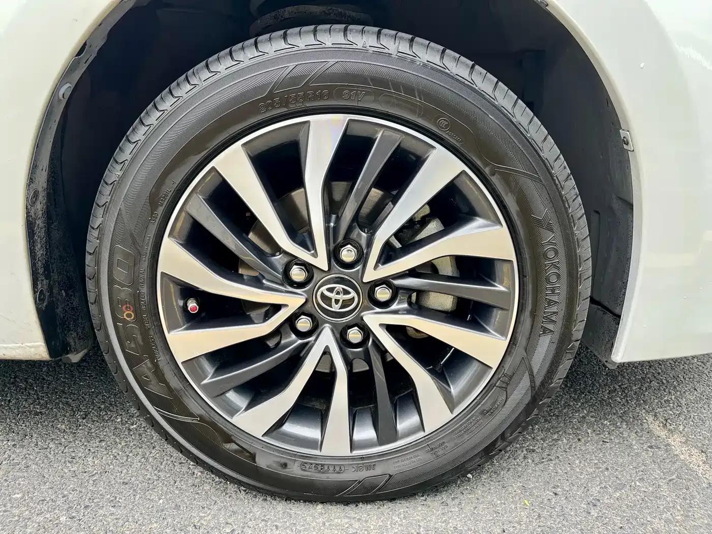 Corolla Hybrid E+ 2020 1.8L E-CVT Comfort Edition — миниатюра 15